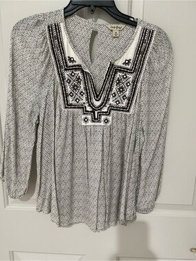 Lucky Brand White Tunic with Black Embroidery